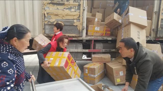 汝星火志愿者助力2019汇品万货“养老助残”大型公益捐赠活动