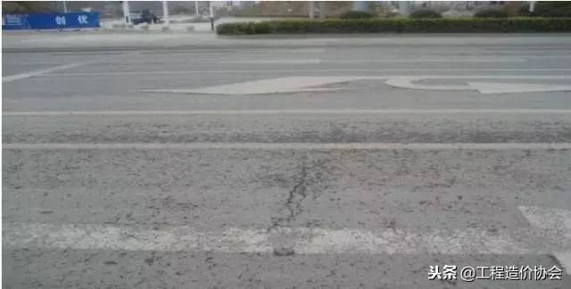 建筑工程质量通病防治手册最新版,市政道路工程质量通病原因