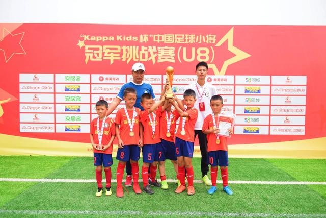 鎴愰兘灏忕悆鍛樺ず鍐犲摥,u8澶哄啝