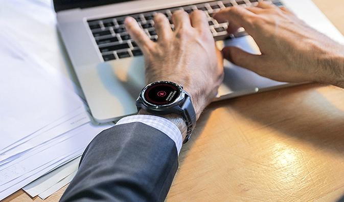 新年“戒手机”不做低头族，这四款智能手表能帮你