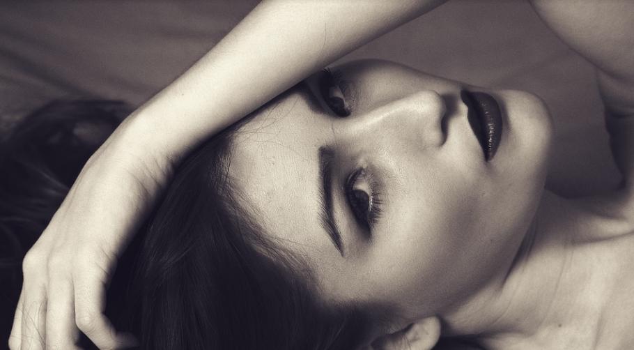 女人纯不纯洁看这3点就知道了,女生纯情的表现