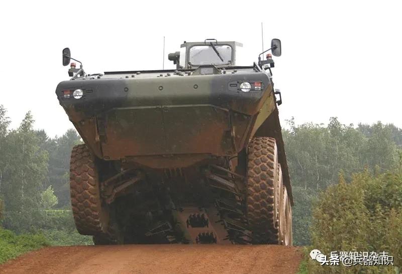 皮兰哈步兵战车哪国用,皮兰哈瑞典