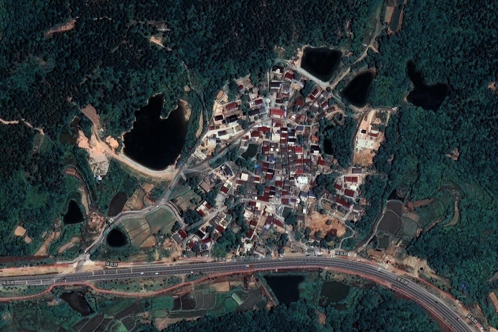 寻中庙花塘河之源，访黄麓相隐寺之水，拍二地三镇之情