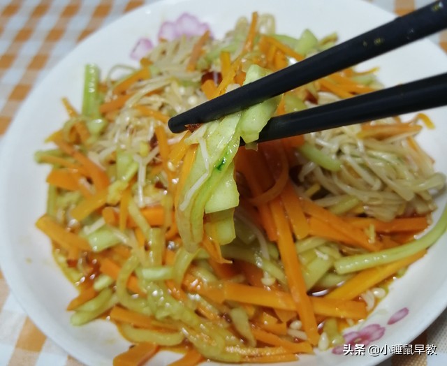 简单好吃的家常菜做法凉拌金针菇,凉拌金针菇美味爽口做法简单好吃