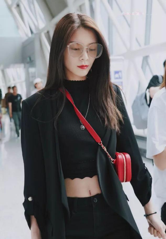 最近火了一种穿法,今年最时髦的穿法搞笑