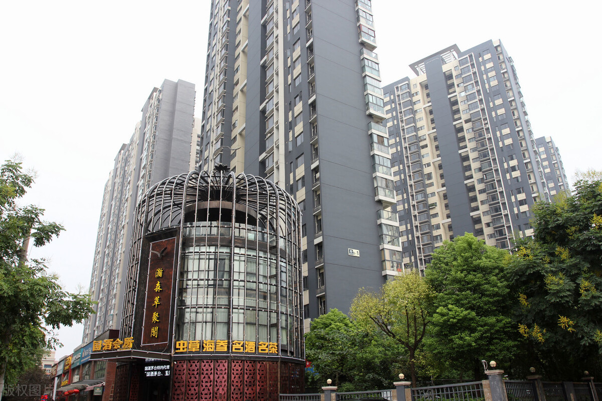 武汉离机场最近的美食街,武汉天河机场地铁沿线美食