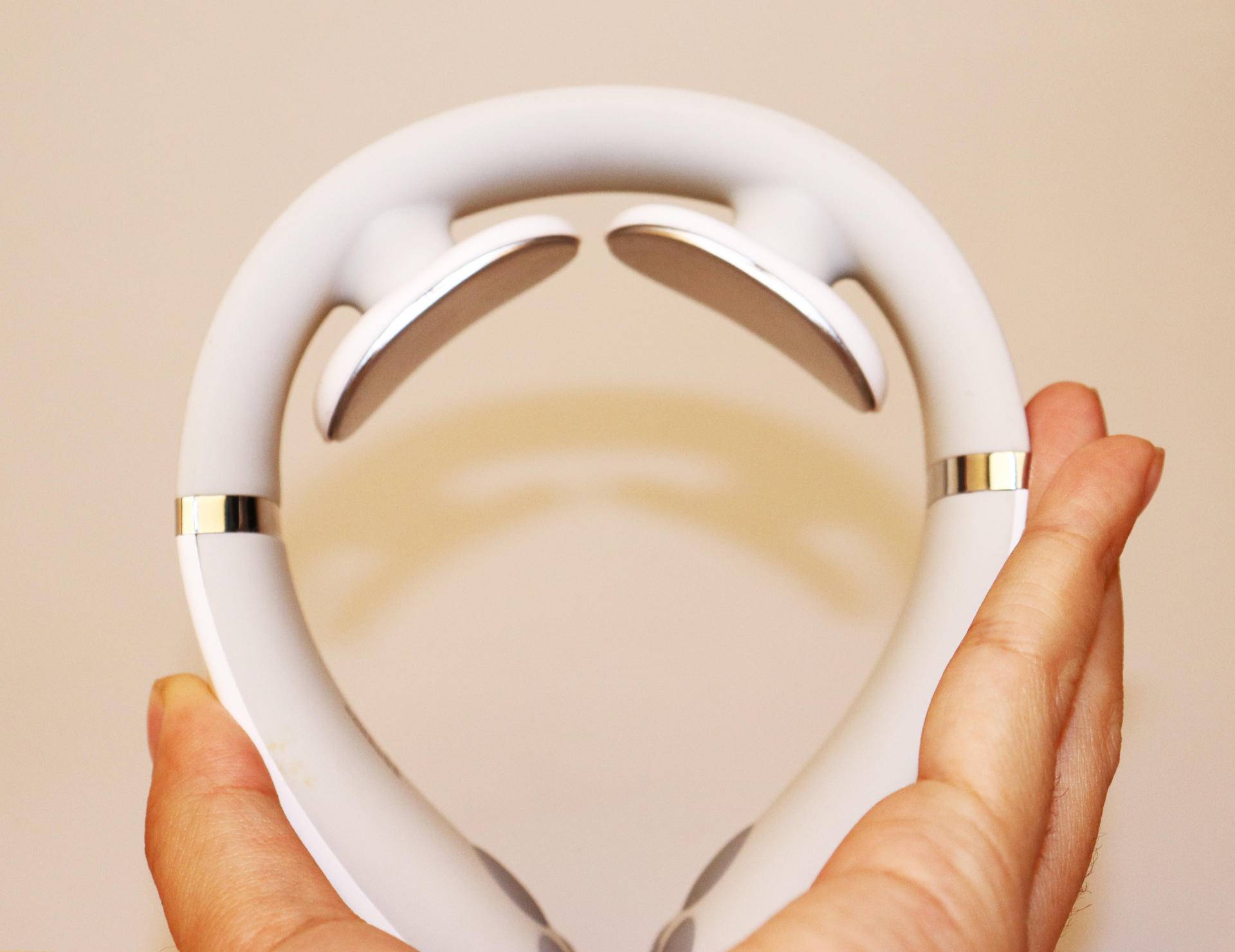 网易3d颈椎按摩仪测评,小熊颈椎按摩器测评