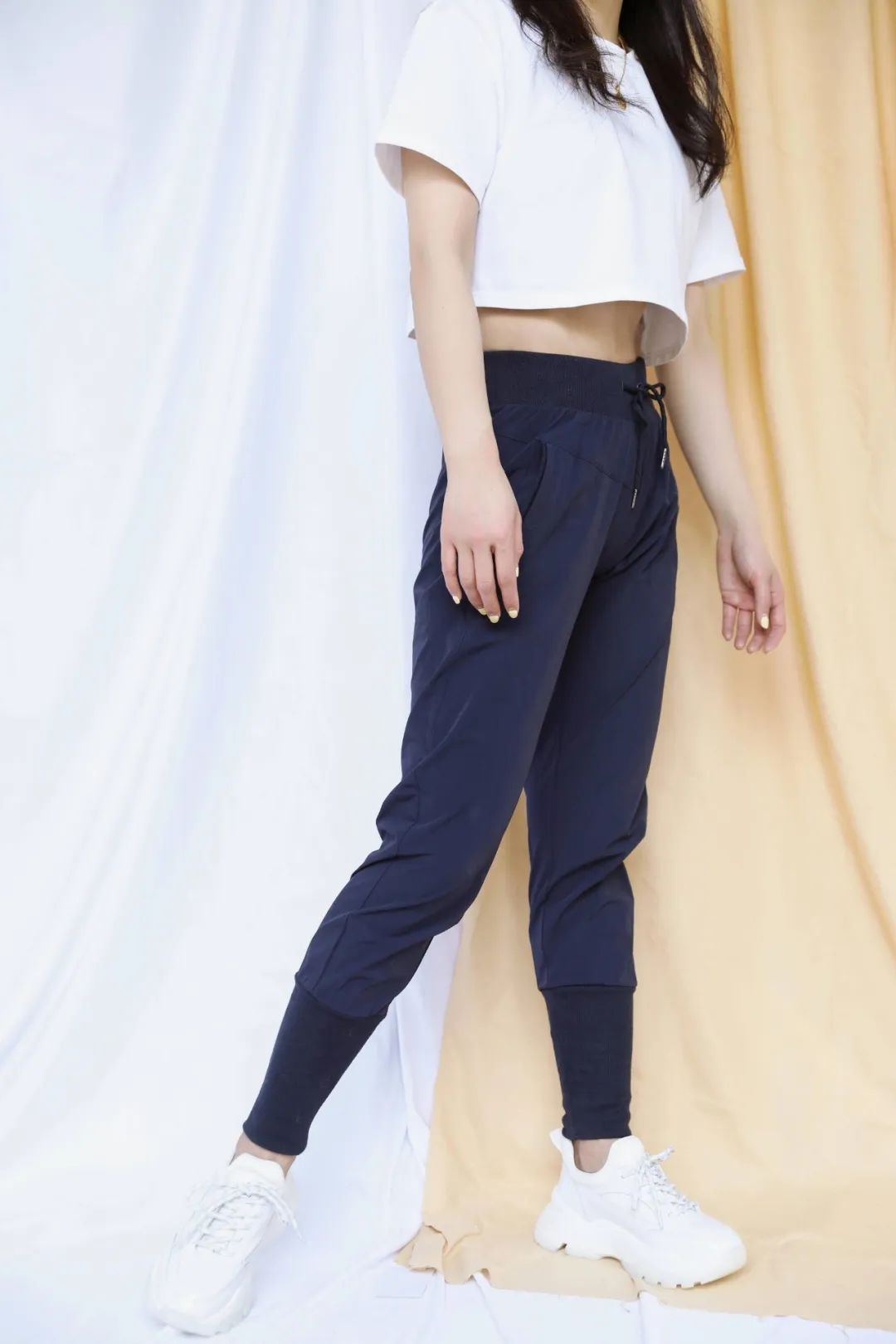 胯宽腿粗腿不直裤子推荐,腿不直胯宽穿什么裤子好看