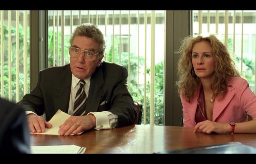 选美皇后穷困潦倒，竟靠着起诉280亿的大公司，一举成为百万富翁