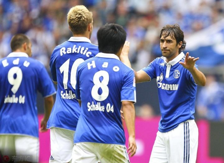 足坛有哪些球衣退役,足坛球星那些事