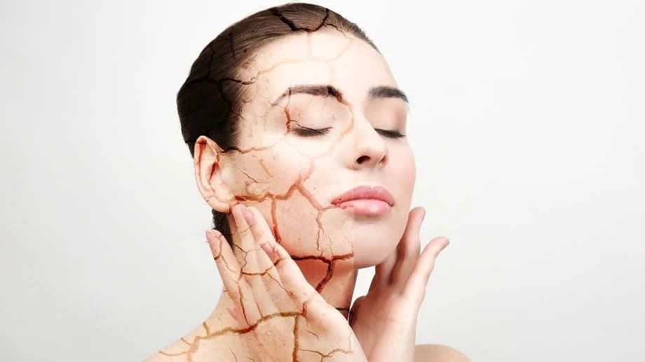 春天皮肤干燥而且易起皮，李佳琦推荐的这款沐浴露，补水滋润提亮