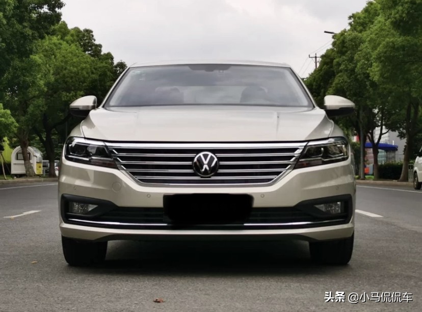 轩逸雷凌朗逸谁性价比更高,轩逸朗逸卡罗拉思域雷凌现代