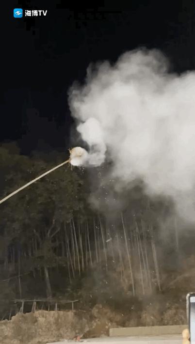 失传多年的舞火凤你见过吗？它在福建的大山深处涅槃重生了