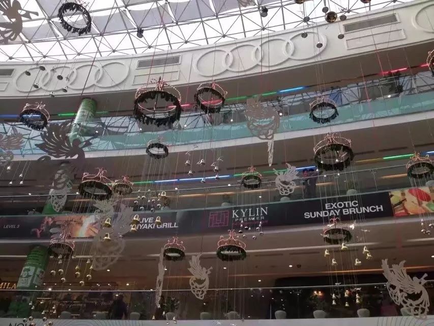 我的印度女同学说：你们中国女生真幸福