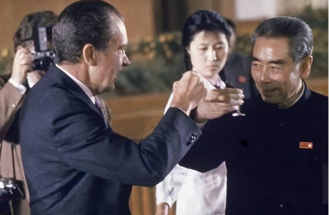 白酒诞生于什么年代,白酒是由什么酿造成的