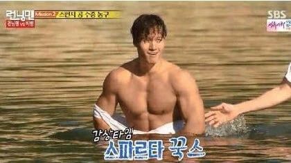 年度最健康聊天记录被疯传,*钟金**国:一个为活着而运动的男人....