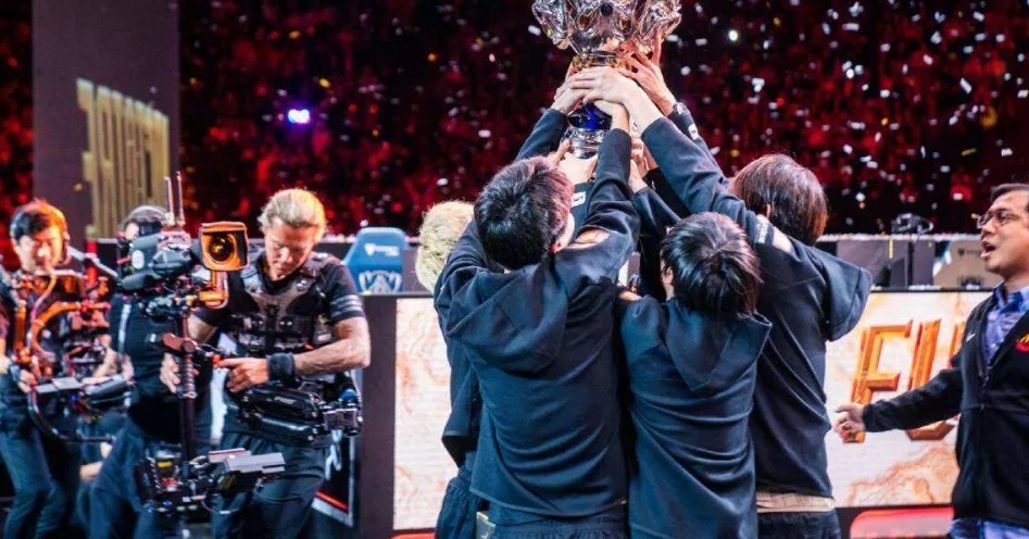 小天盲僧被质疑,小天盲僧亮眼操作