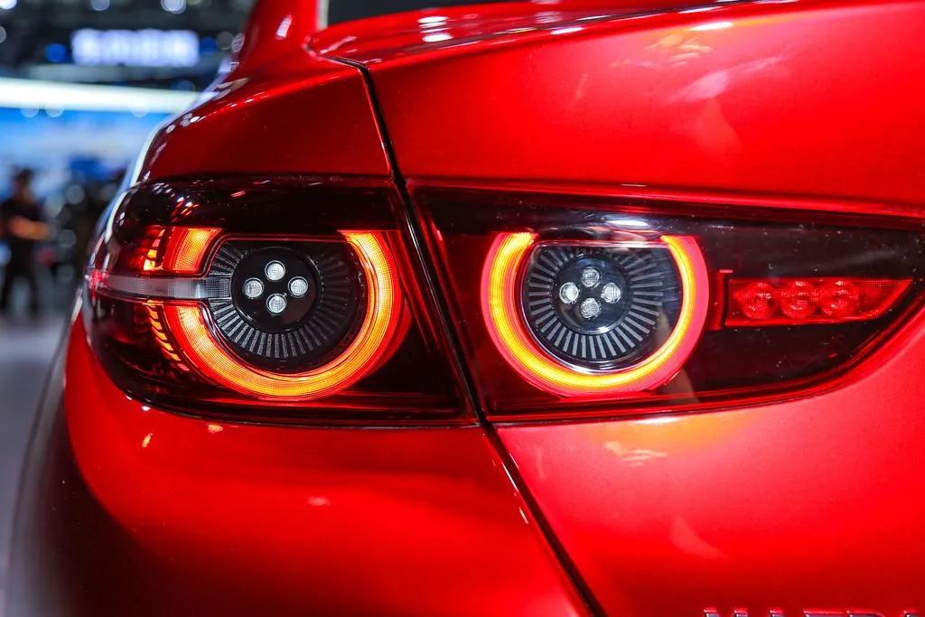 昂克赛拉和卡罗拉的安全性哪个好,卡罗拉与昂克赛拉的质量