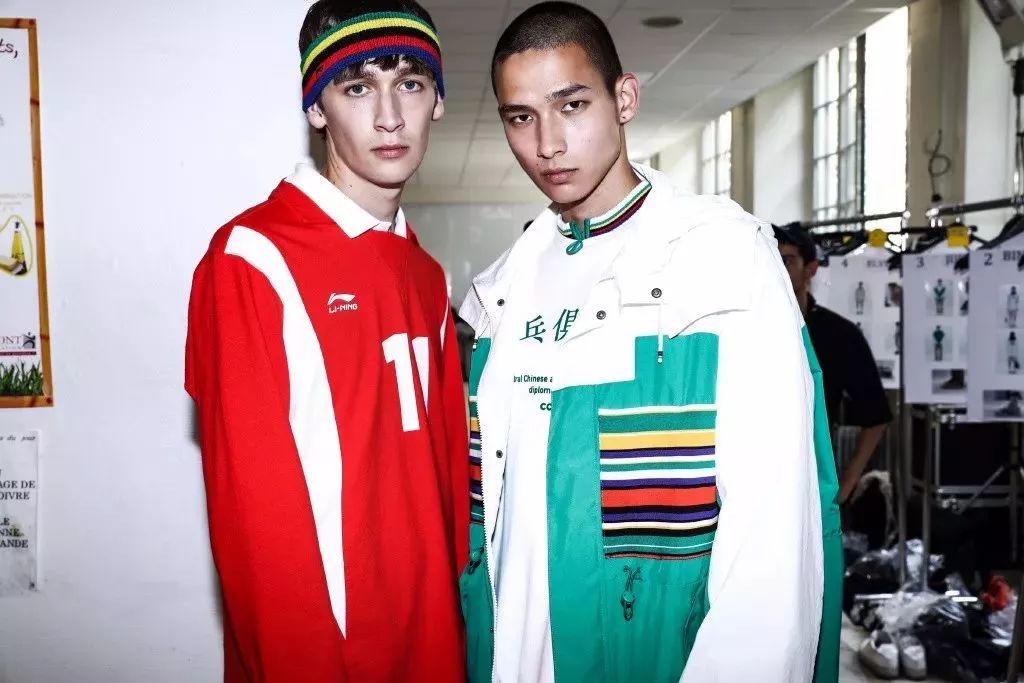 穷人富人超级富人的穿着,穷人穿品牌富人穿衣服