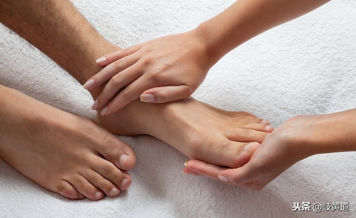 为什么高跟鞋走路会累,高跟鞋走路累