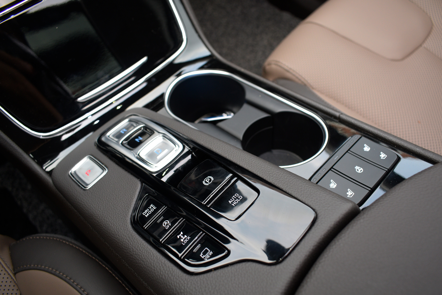 值得买的韩系suv全新胜达,第四代全新胜达六座试驾