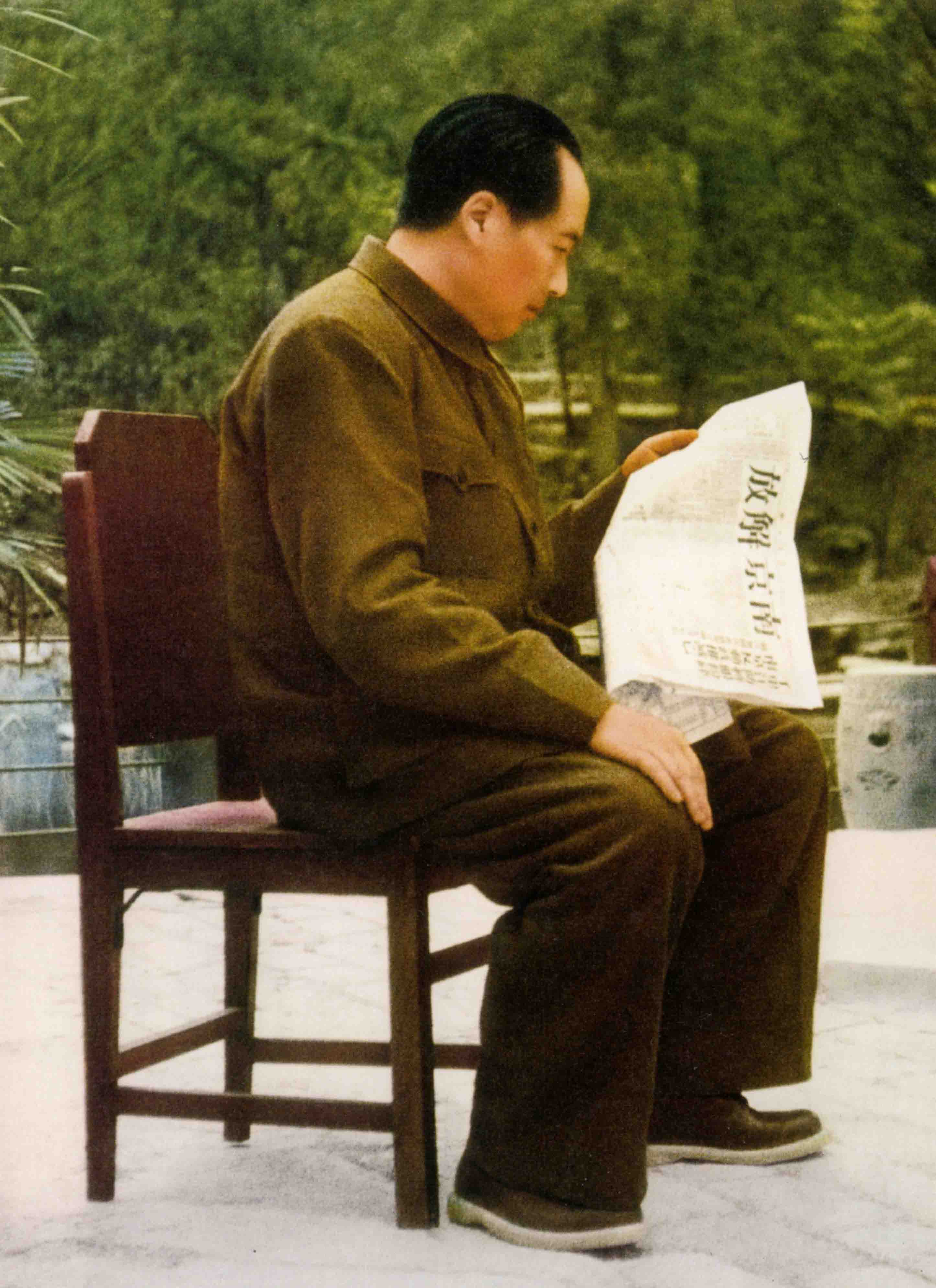 一份老报纸承载一段历史,老报纸封存的历史