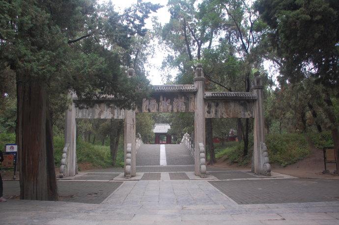 孔林是最大的氏族墓地吗,孔林最大墓葬群