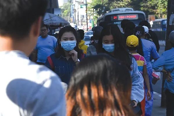 “一罩难求”！缅甸口罩价格成倍上涨，出现断货情况