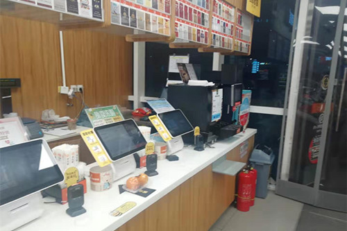 24小时便利店夜班日常,北京便利店夜班的真实感受