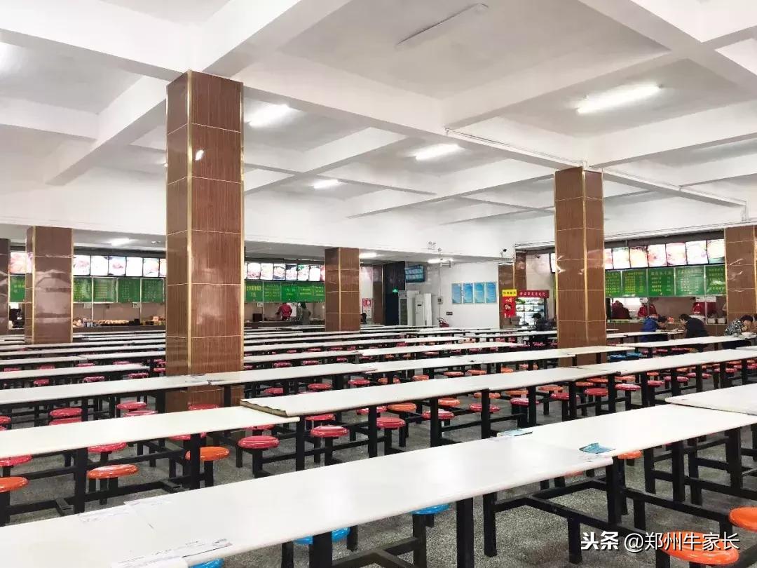 郑州市2023中招第一名考多少,2018年郑州中招学校排名