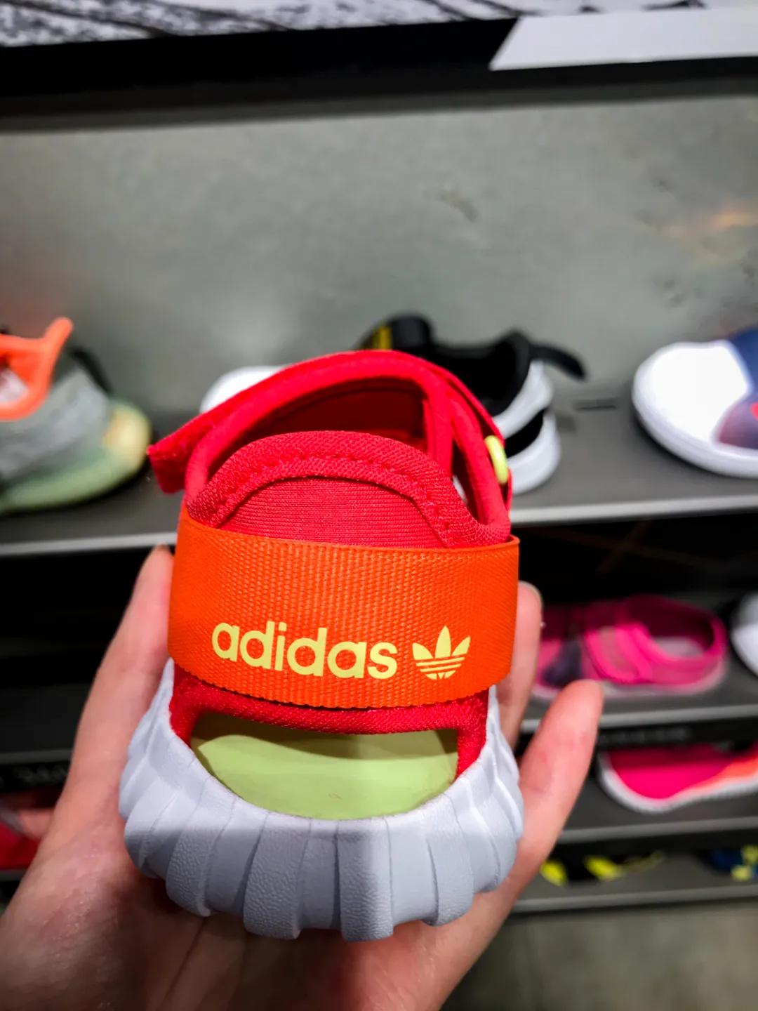 儿童哪一款凉鞋最好,哪个牌子的儿童凉鞋好穿推荐