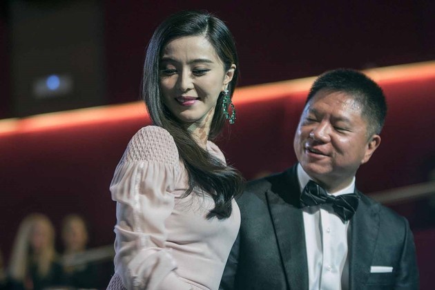 吴亦凡被捕后,背后老板名下房产被拍卖,百亿富豪沦为失信老赖