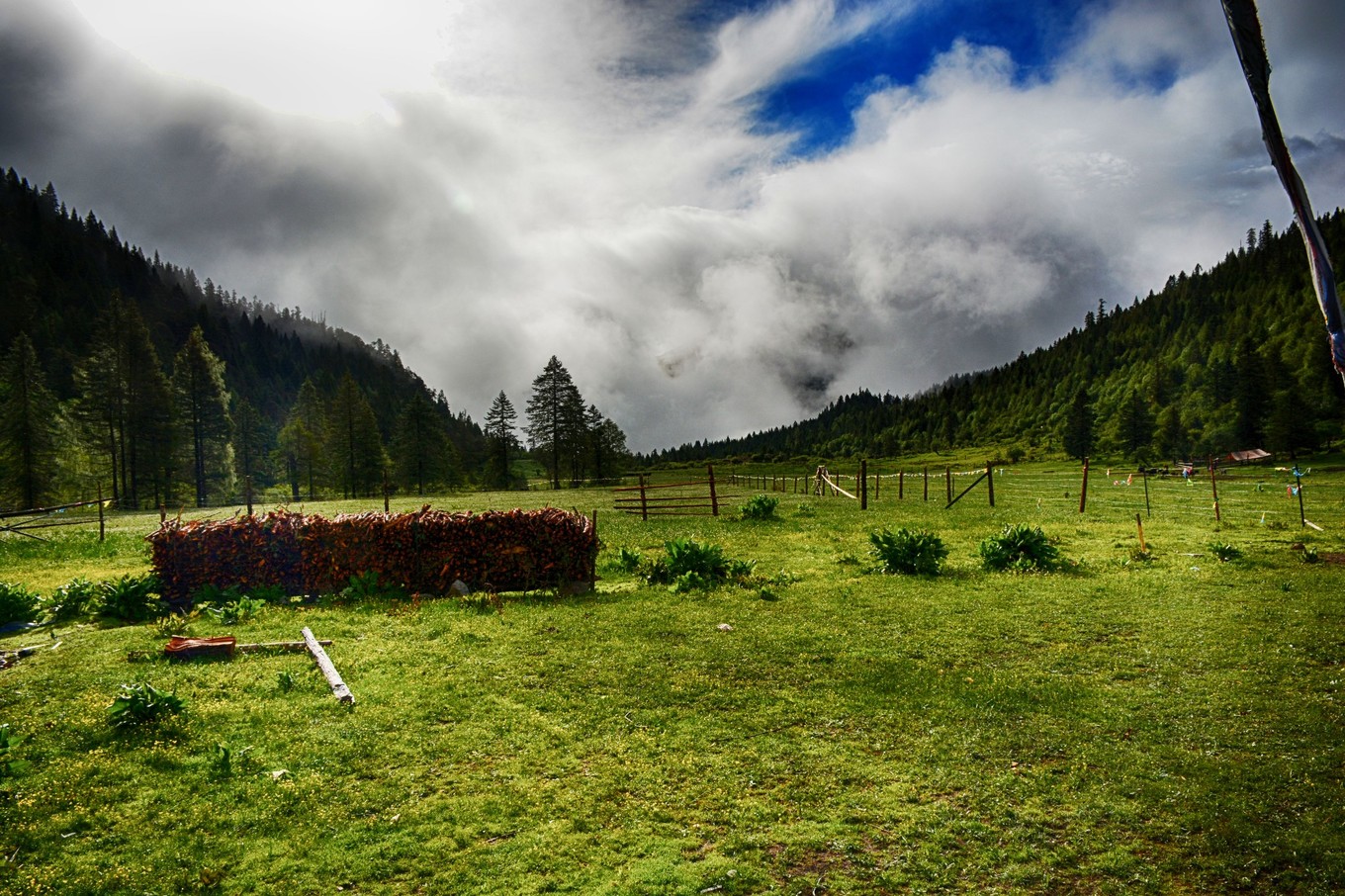 丹巴藏寨住哪里好,丹巴党岭村在哪里