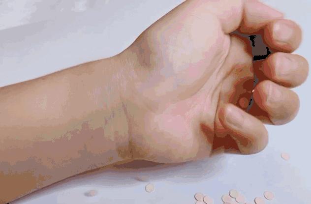 李佳琦力荐的平价“身体乳”，因价格低被忽视，用后肌肤白好几度