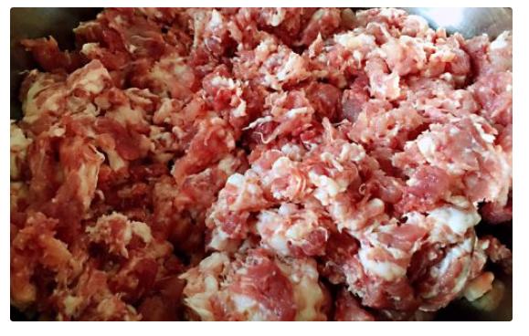 奶奶做的四川麻辣香肠,老奶奶用香肠做八种样子的食物