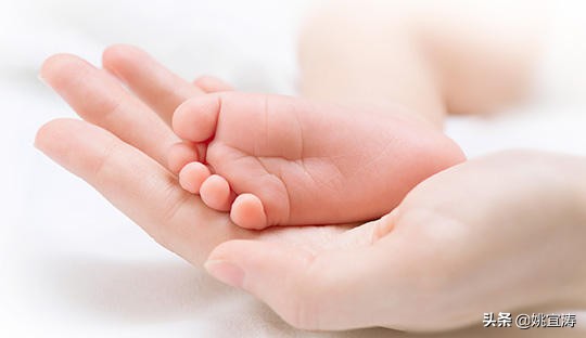 为什么说阴天也要防晒,天气这么热怎么给宝宝防晒好呢