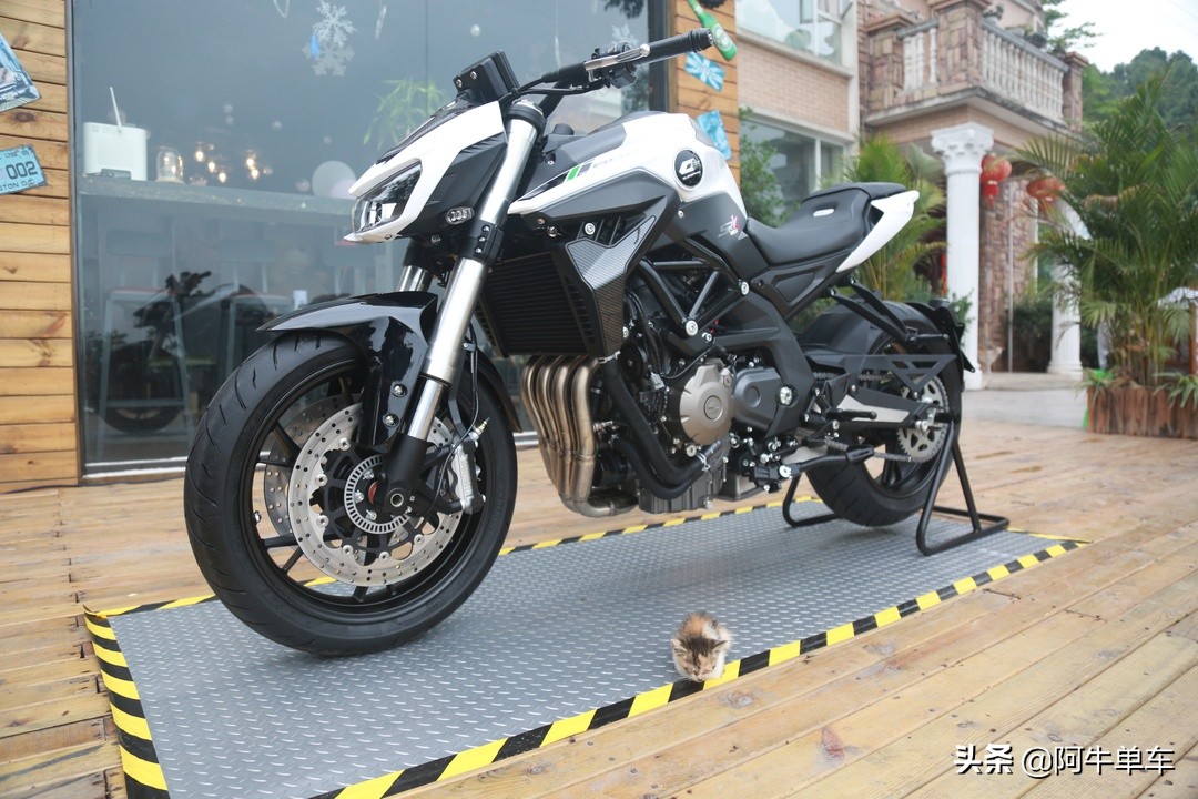 阿牛说车——赛道上的追600到底怎么样?