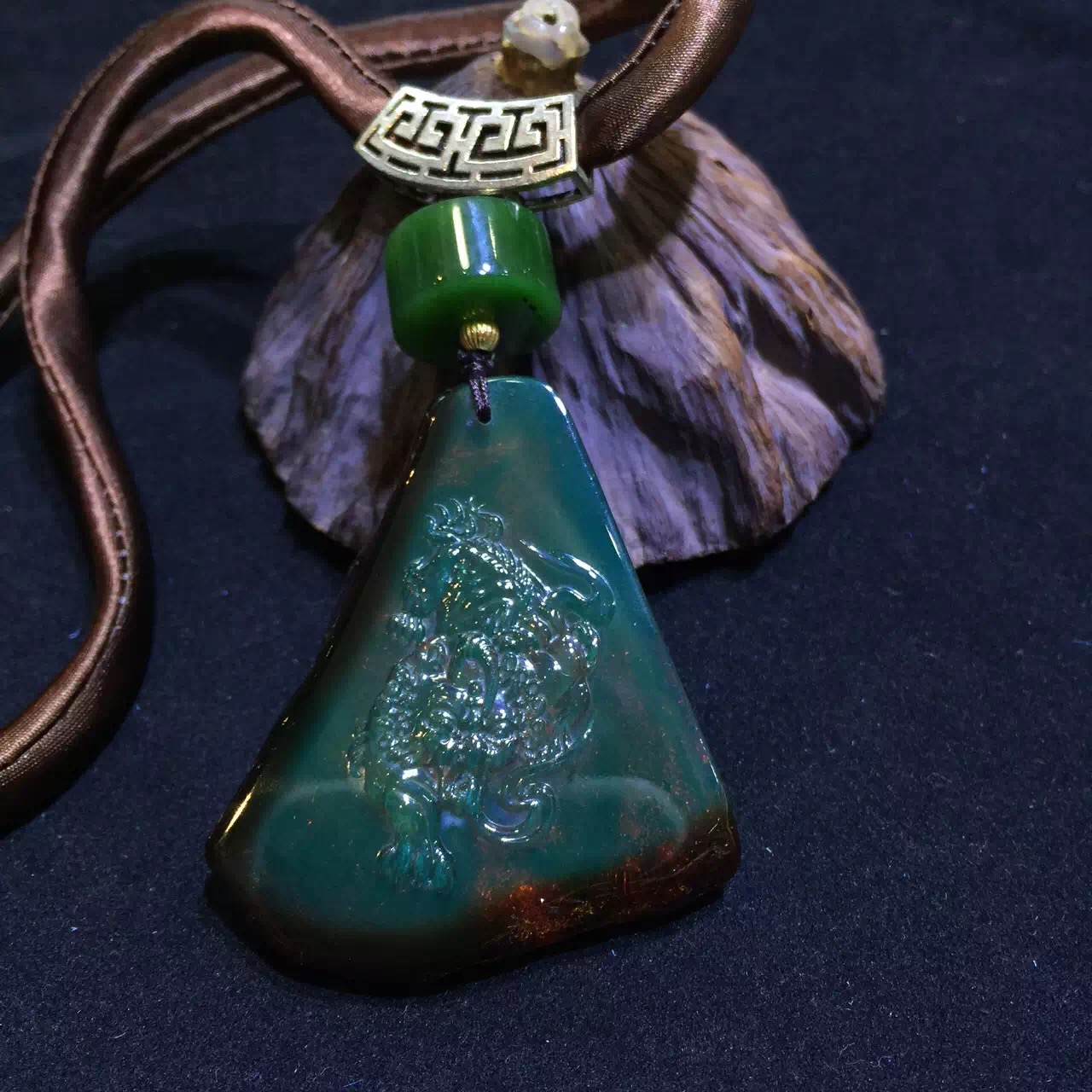 买琥珀假货多吗,琥珀假货