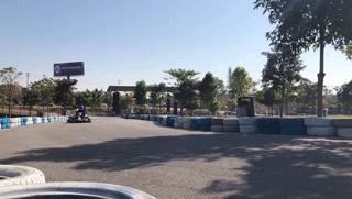 全家人一起欢欢喜喜过大年,所有人一起来拜年