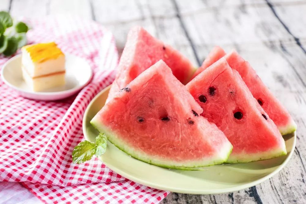 吃泡面能减肥吗,吃什么水果减肥快又美白