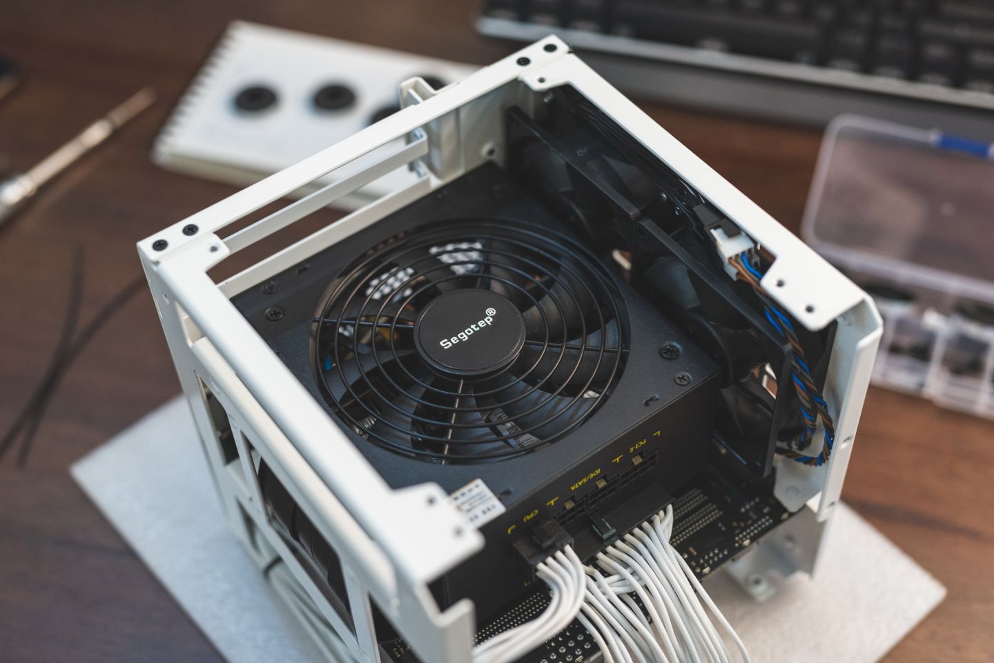 itx小钢炮需要什么,itx白色小钢炮安装教程