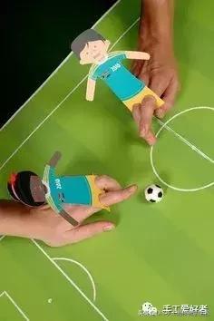 球迷爸爸靠指偶游戏带娃,手工制作的指偶乐趣多