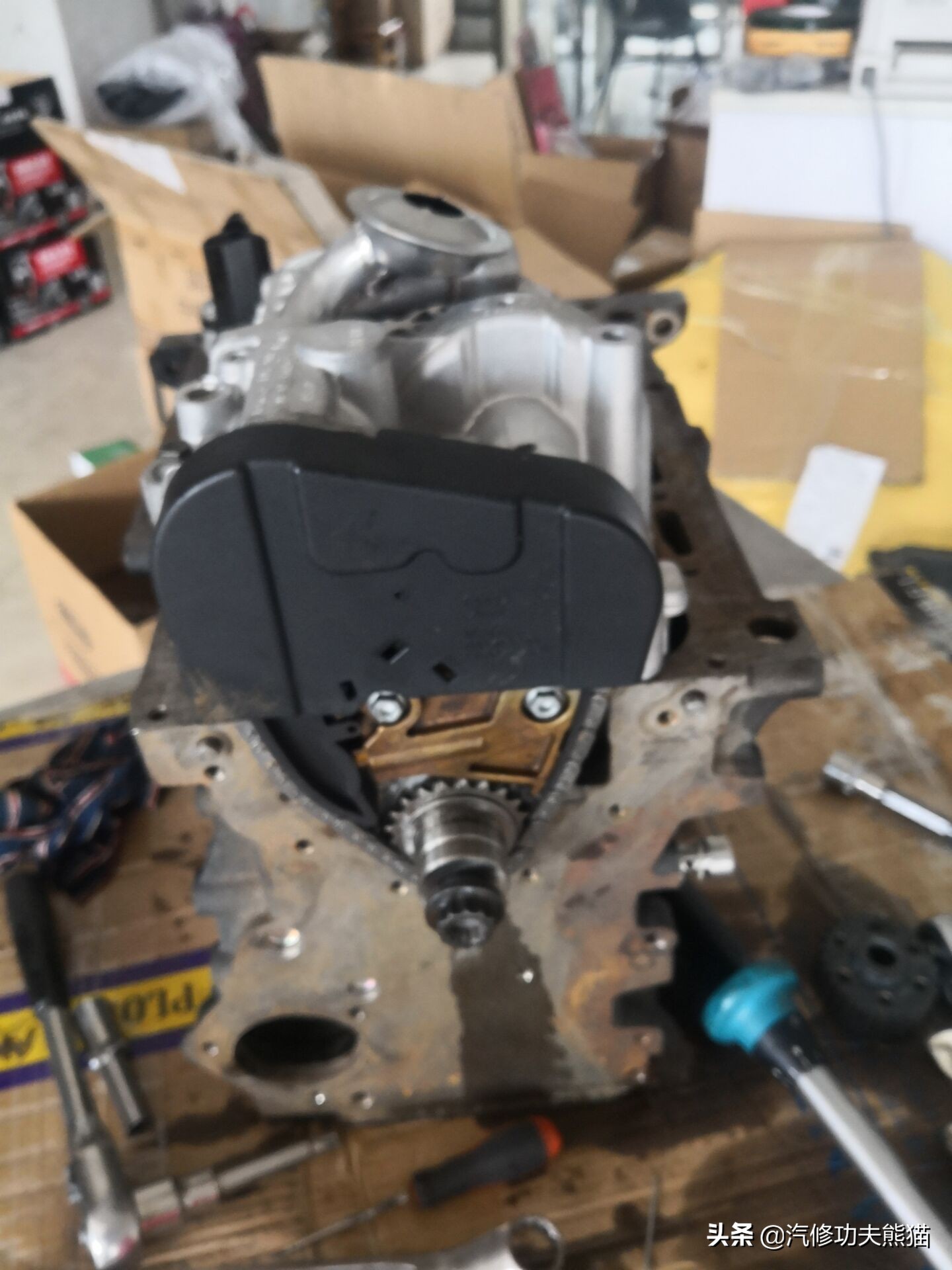 10年奥迪a6l2.0t烧机油怎么解决,10年奥迪a6l2.0t烧机油维修