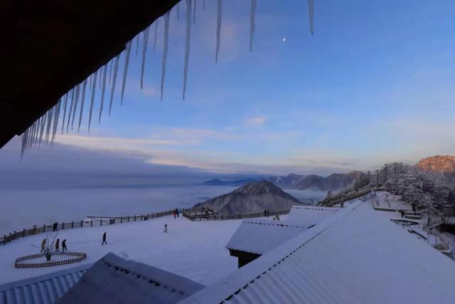 成都西岭雪山滑雪攻略,去西岭雪山滑雪攻略