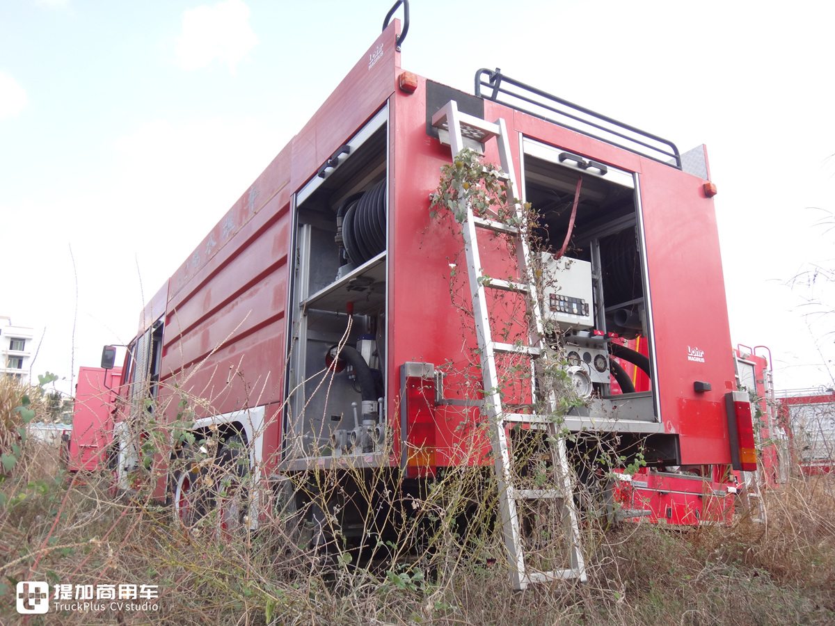 少见的斯太尔原装进口卡车实拍，底盘配置比国产的91系列给力多了