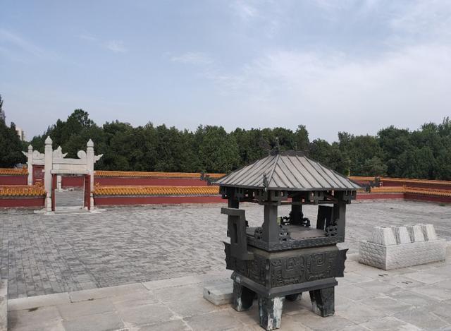 北京的坛庙文化——皇地祗神的祭坛和史铁生《我与地坛》