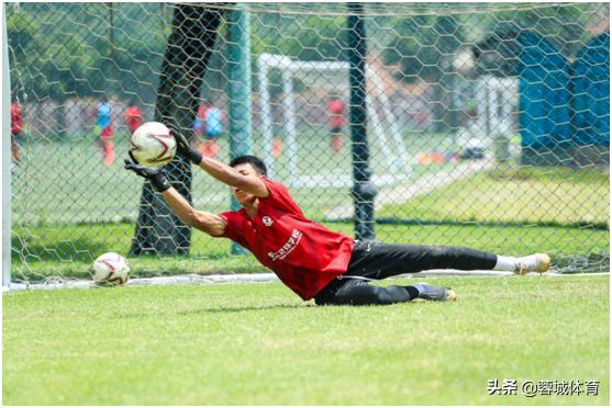 黑科技足球球场,恒大青训剑指未来足坛