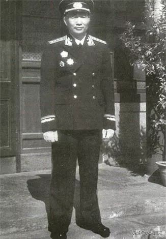开国大将，主持海军30载，打破世界海军史任职时间最长纪录，被毛主席特批为终身海军司令