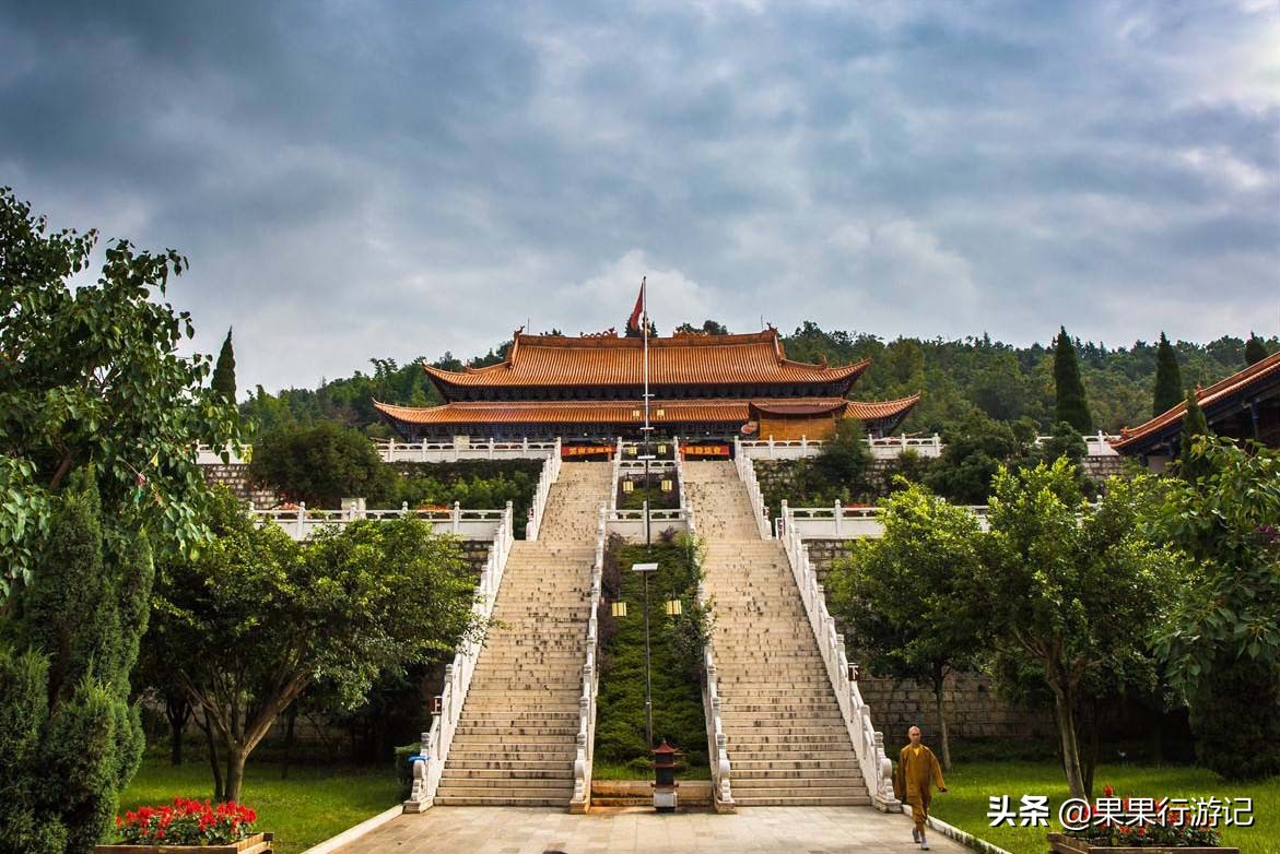 云南薰衣草旅游景点推荐,云南清明花海