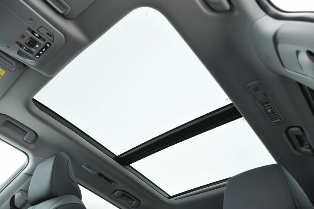 皇冠陆放suv发动机和汉兰达一样么,汉兰达2.5混动评测pk皇冠陆放